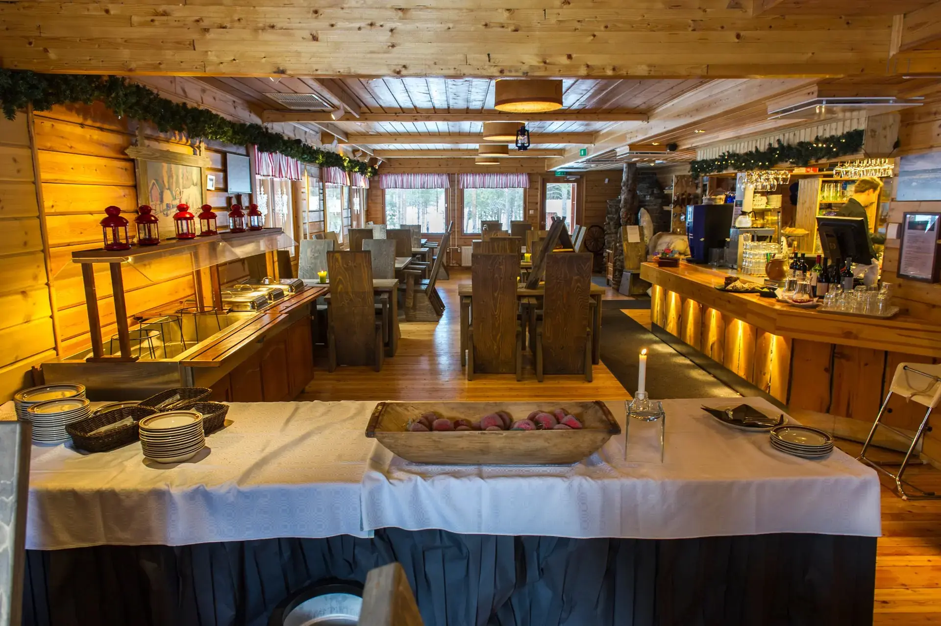 Managing Food Allergies on a Family Lapland Holiday